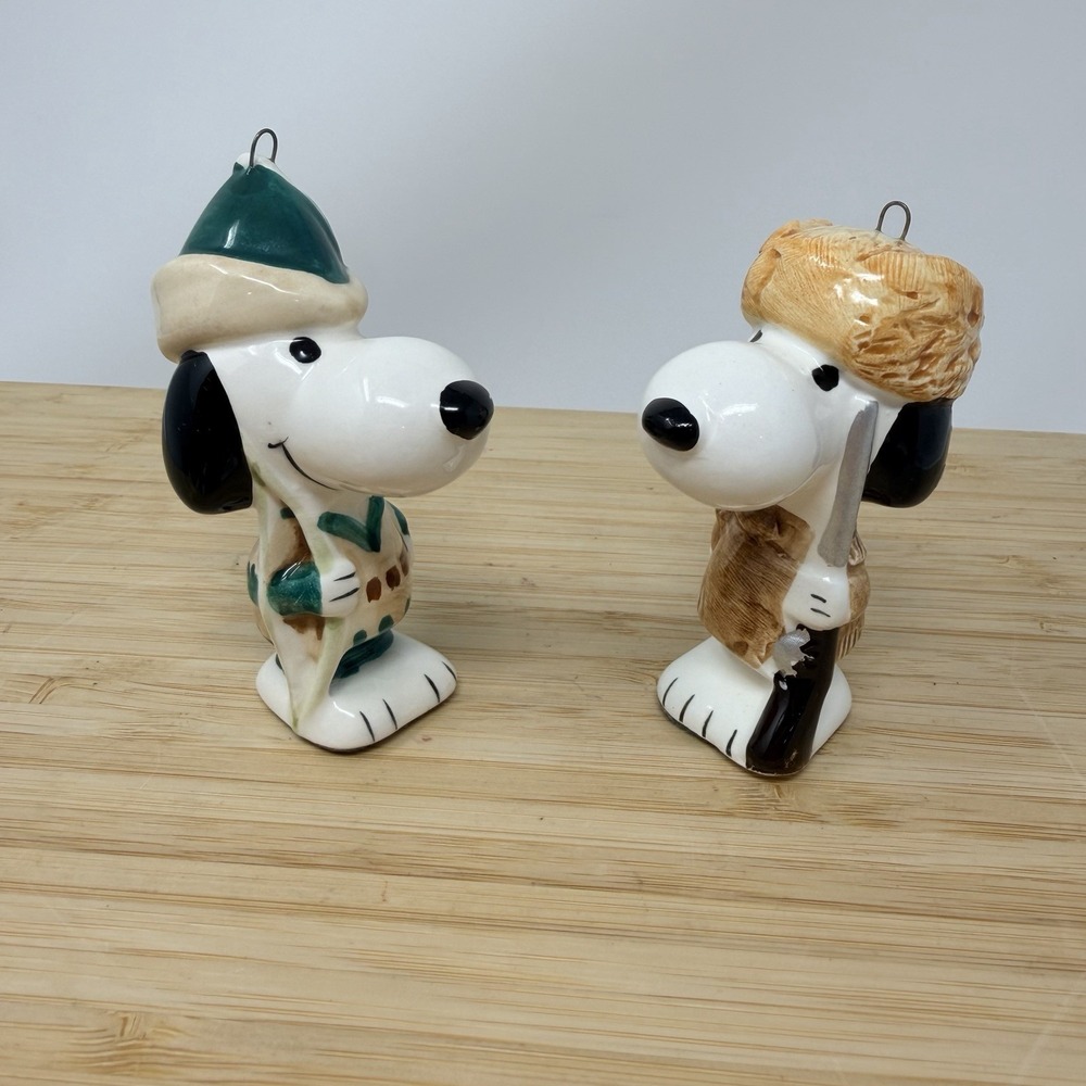 Vintage Snoopy Ceramic Robin Hood & Daniel Boone Christmas Ornament Japan 1966